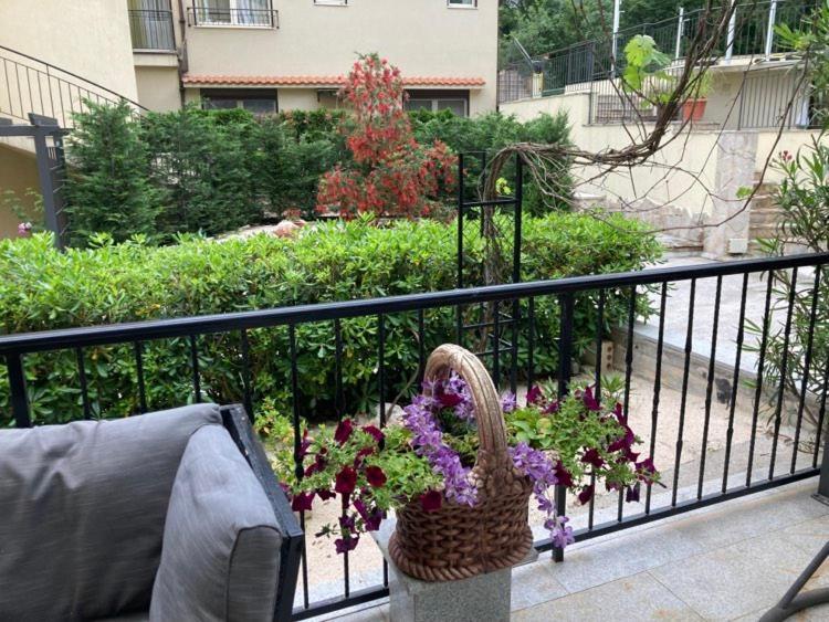 Apartments Fantasy Kotor Luaran gambar