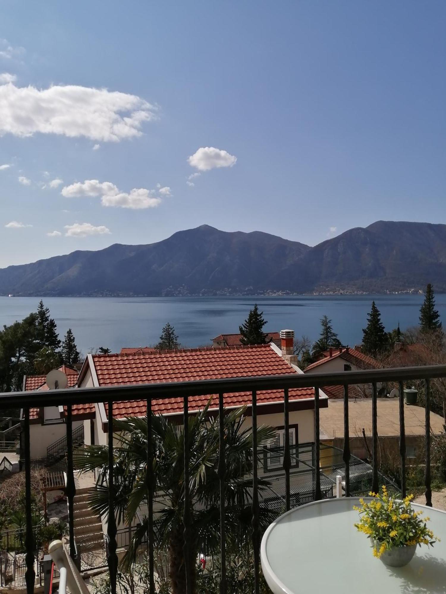 Apartments Fantasy Kotor Luaran gambar